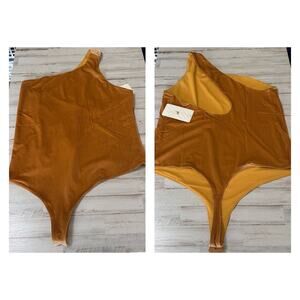 Fabletics Gigi Bodysuit Gold Velour One Shoulder Snaps Cheeky Top 2XL 18-20 NEW